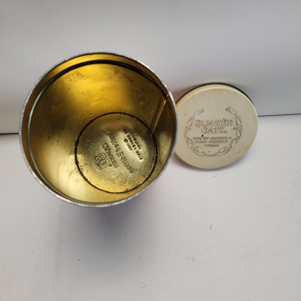 Vintage 1982 Quaker Oats Limited Edition Canister Tin Can Tall Storage Container - Picture 4 of 10